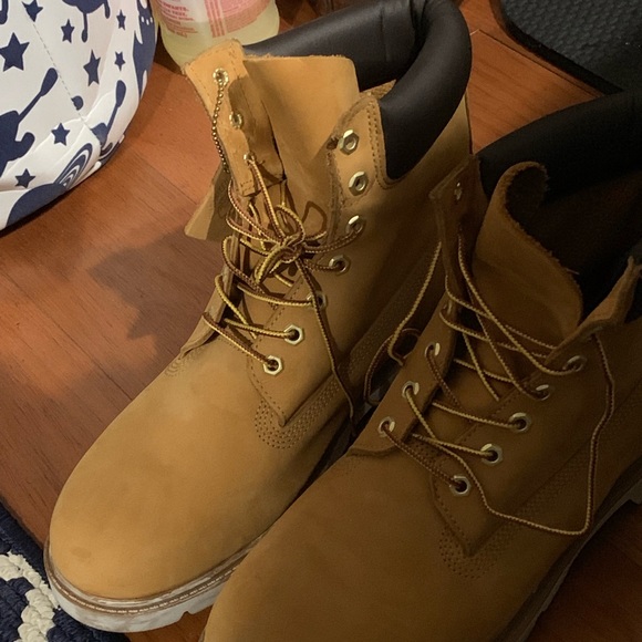Timberland Boots - Picture 2 of 3